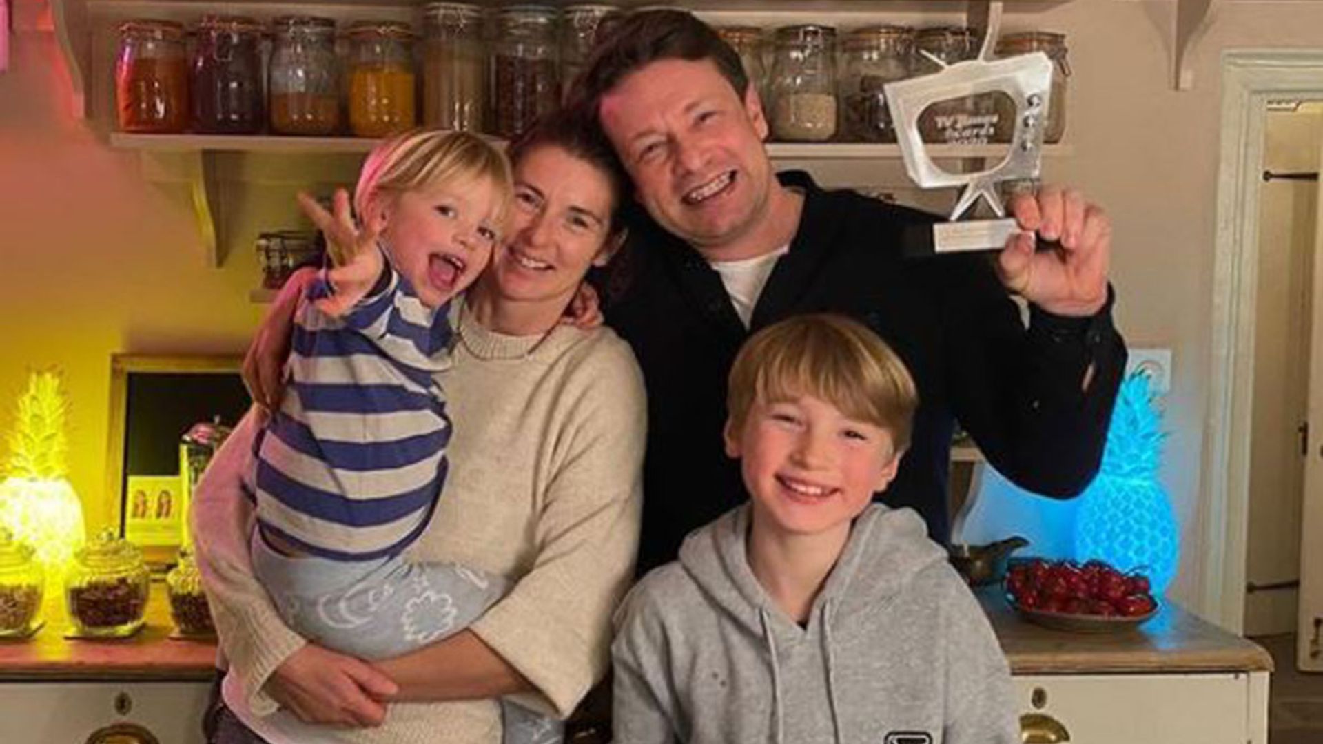 Jamie Oliver shares stunning new family pictures and pays the sweetest