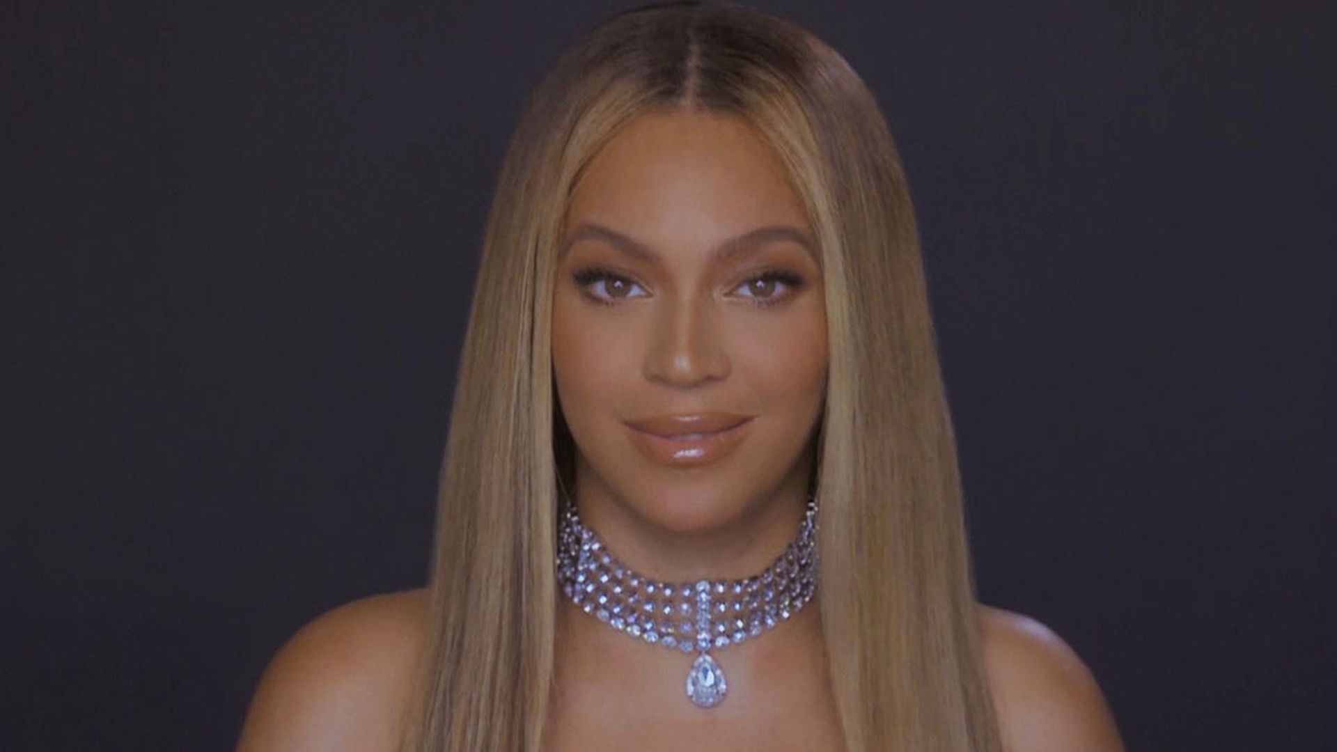 Beyoncé Causes Insane Reaction With Jaw-dropping Outfits In New Video ...