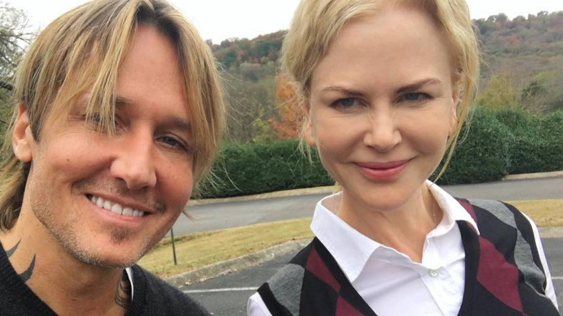 Nicole Kidman & Keith Urban stun fans with loved-up selfie on park