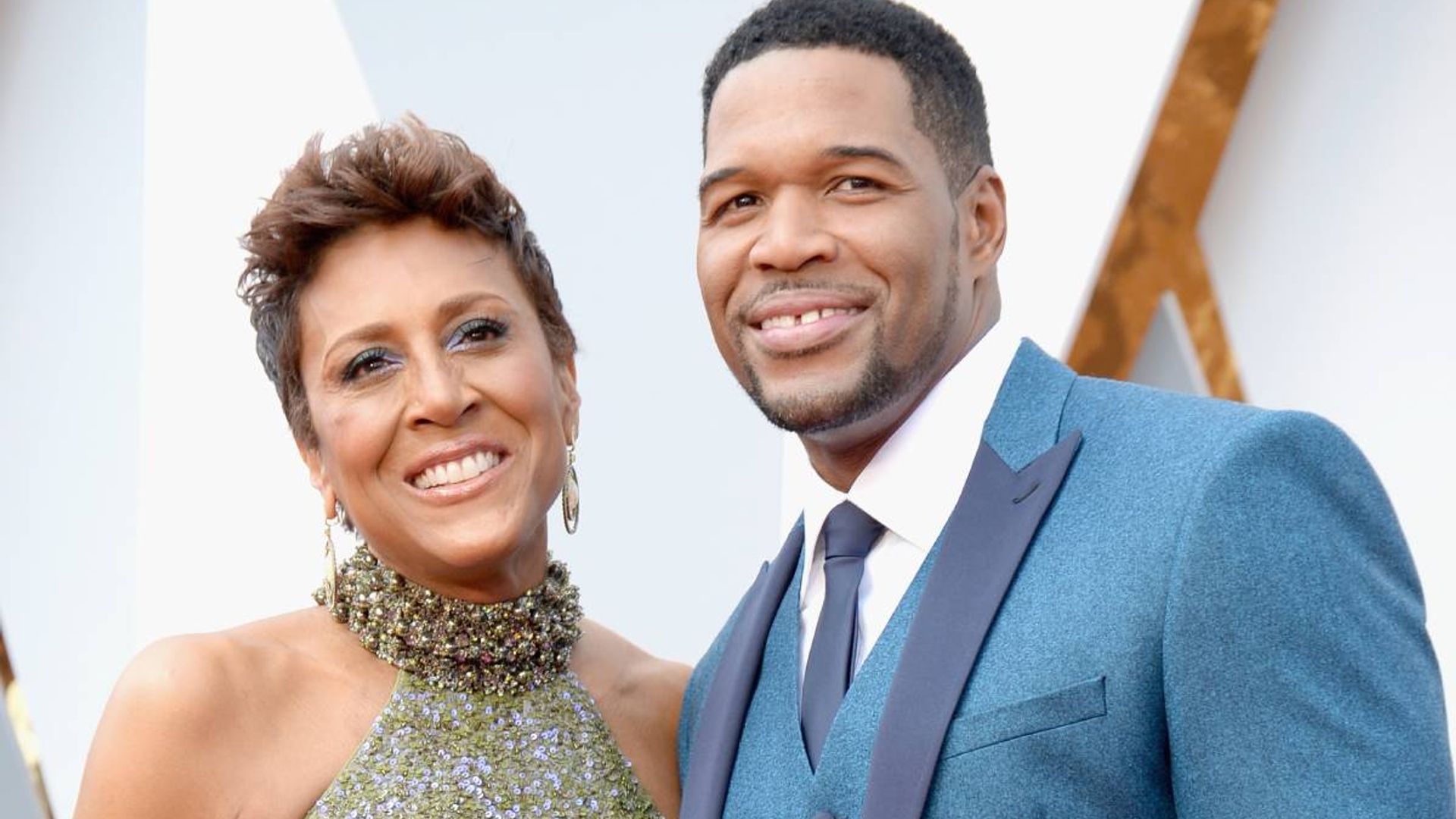 Gmas Michael Strahan Pays Heartfelt Tribute To Co Star Robin Roberts For Incredibly Poignant 