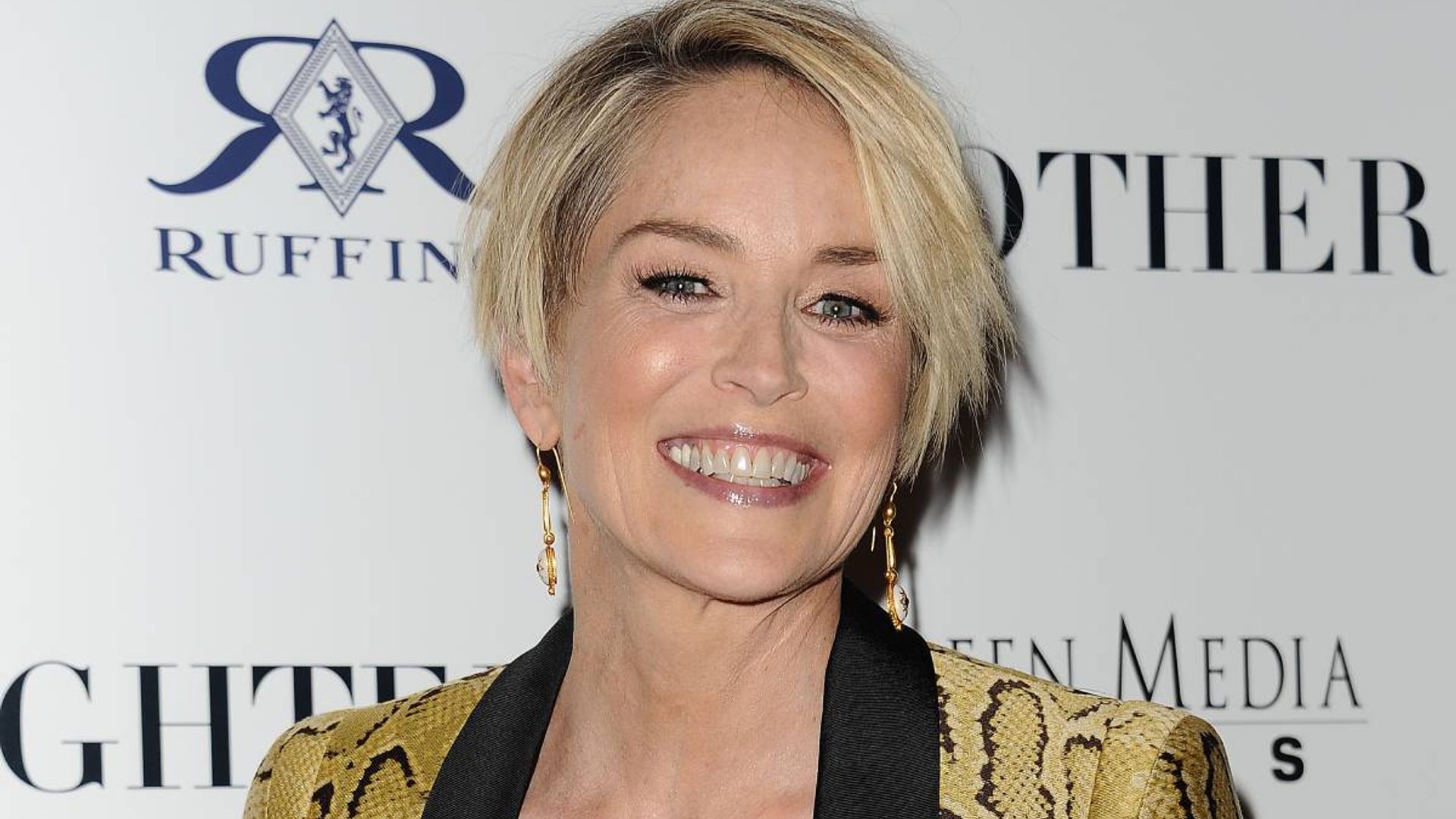 Шэрон стоун биография. Sharon Stone. Кара Стоун биография. Кара Стоун биография личная.