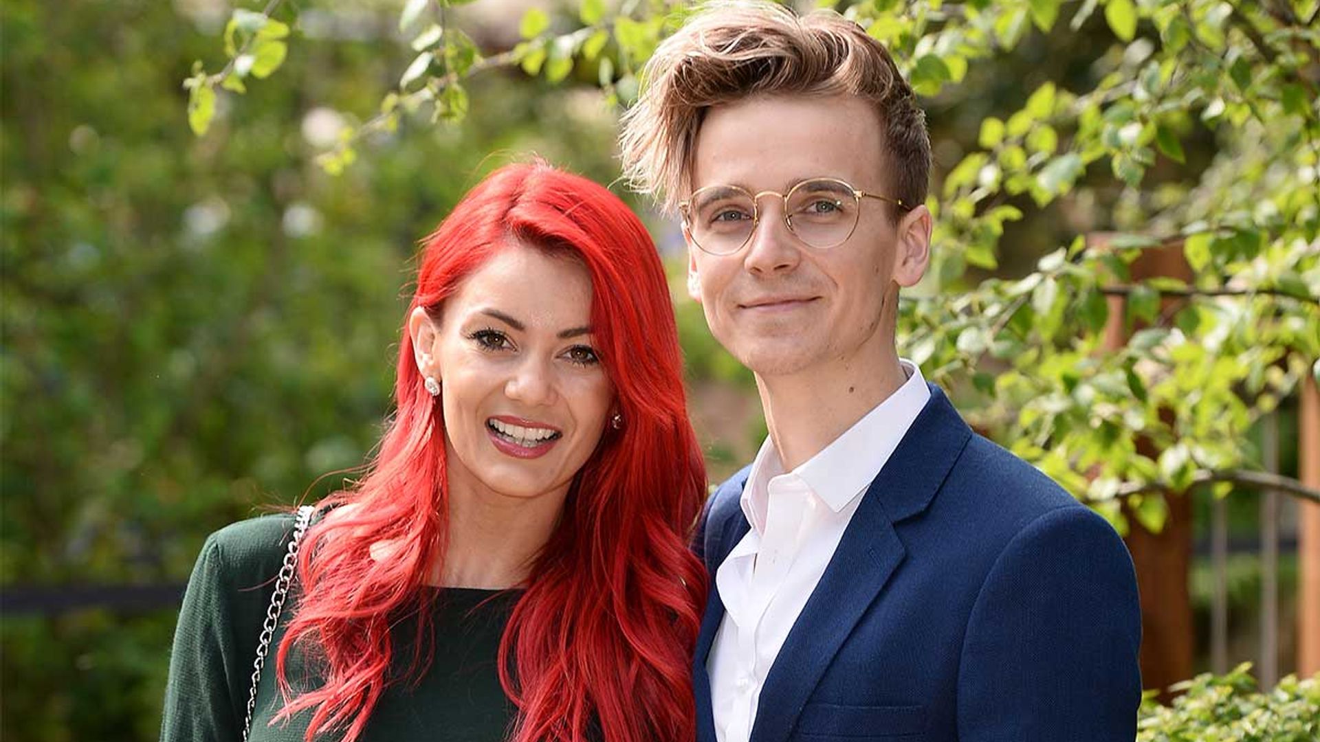 Joe Sugg Kisses Strictlys Dianne Buswell In The Most Romantic Selfie Hello 