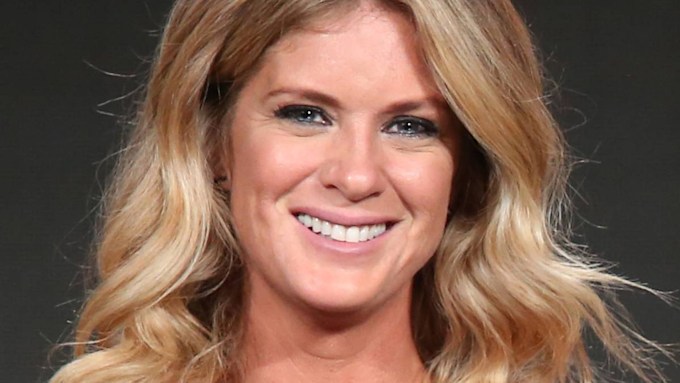 Rachel Hunter looks phenomenal in beach photo – stunned fans say the ...