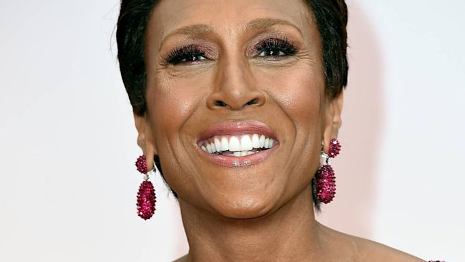 Gmas Robin Roberts Shares New Glimpse Inside Country Mansion With Partner Amber And It Boasts 