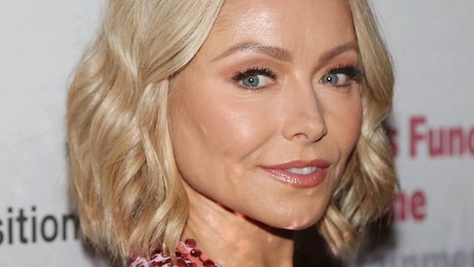 Kelly Ripa overcome with emotion as she marks major milestone – sparks ...