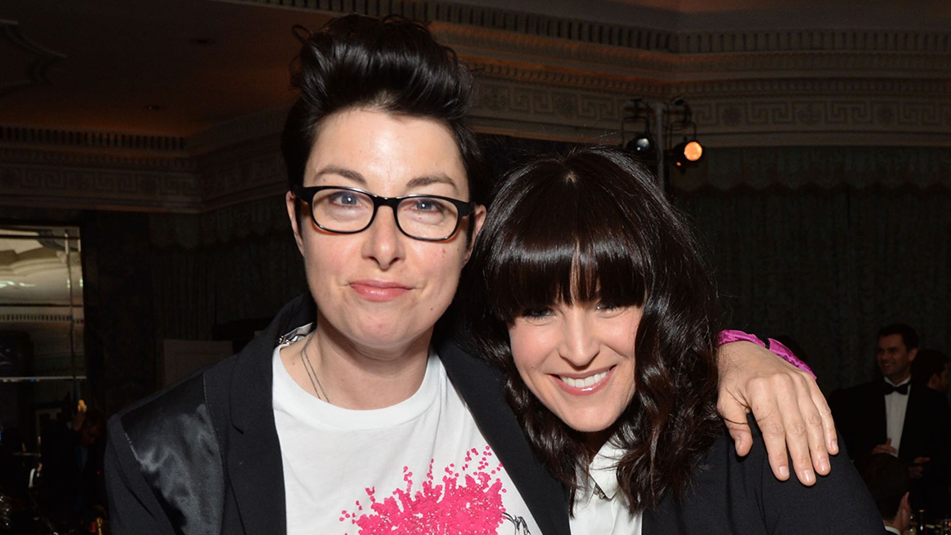 Bake Offs Sue Perkins Splits From Longterm Girlfriend Anna Richardson Report Hello 4638