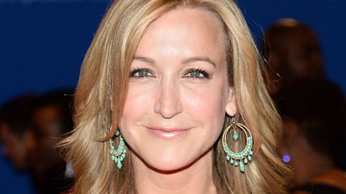 Lara Spencer and daughter perform jaw-dropping stunt in matching swimwear