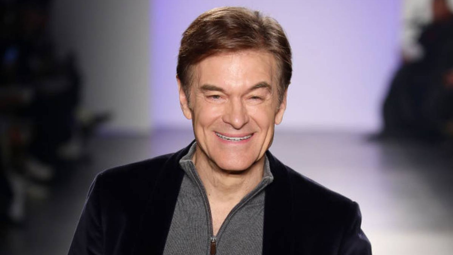 Dr. Oz's Blue Hair: How to Achieve the Look at Home - wide 2