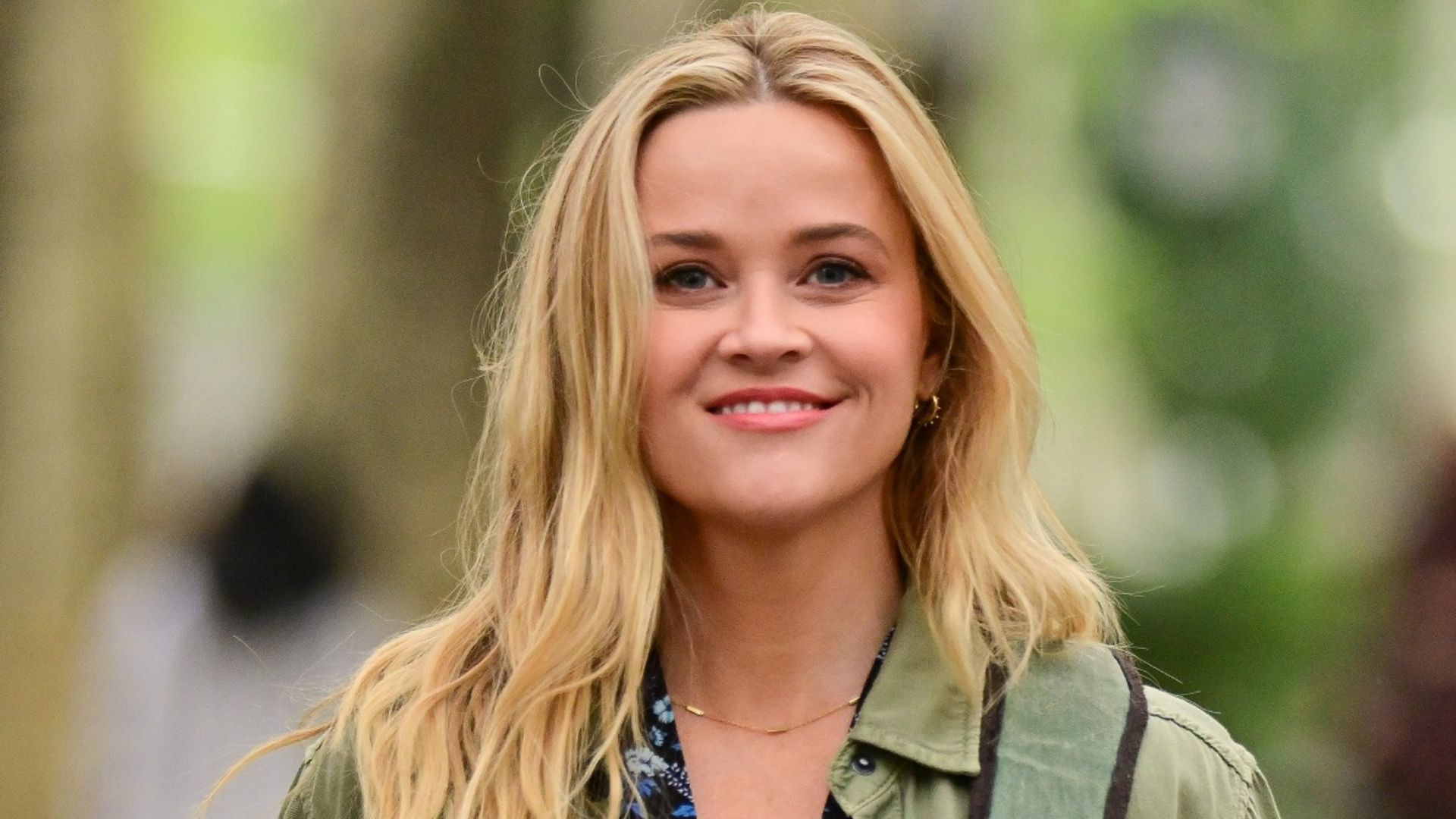 Reese Witherspoon shares rare childhood photo in emotional post that ...