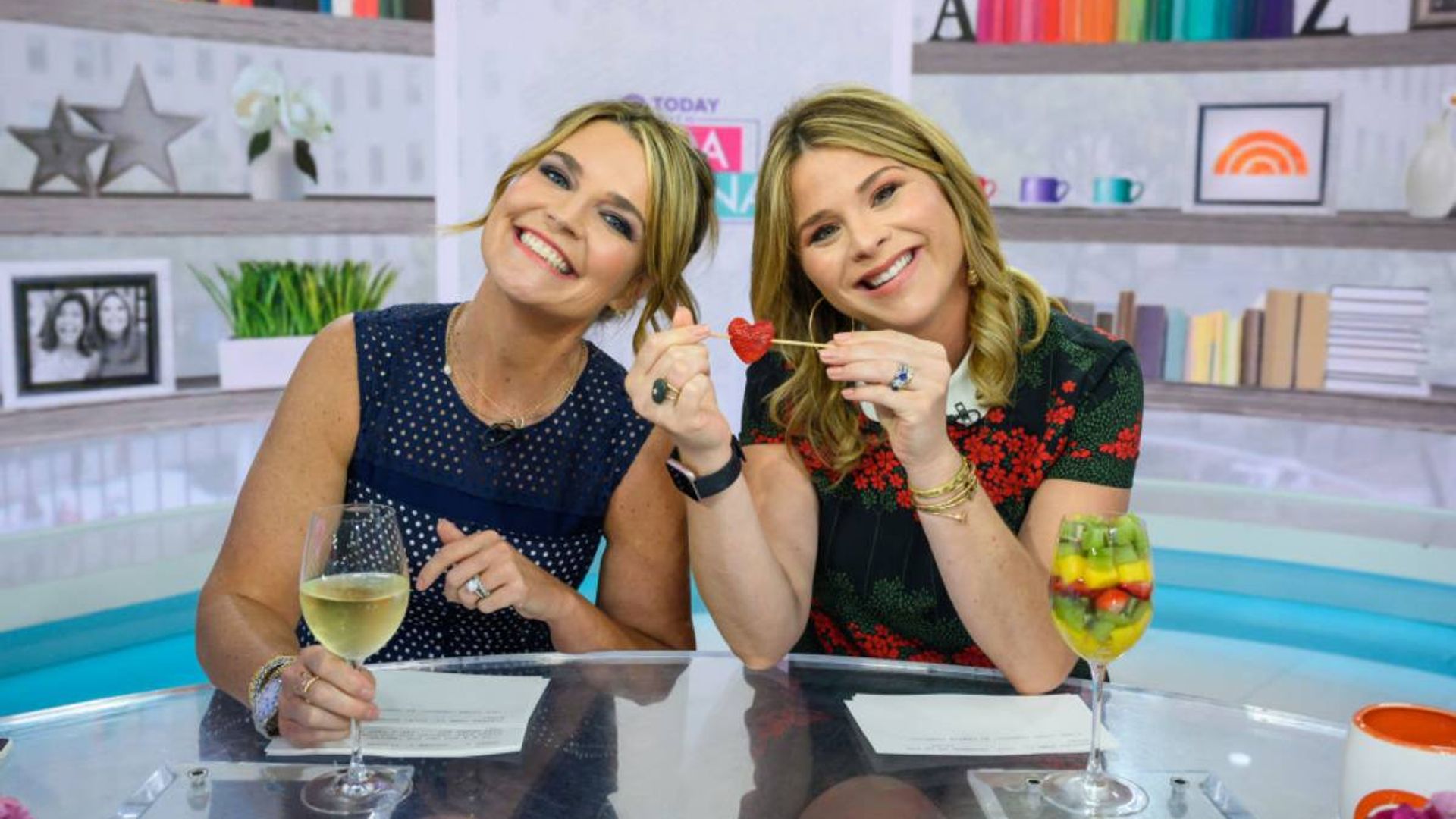 Today's Savannah Guthrie and Jenna Bush Hager showcase their fabulous ...