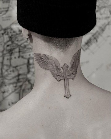 Romeo Beckham, 19, shows off huge neck tattoo identical to dad David's ...