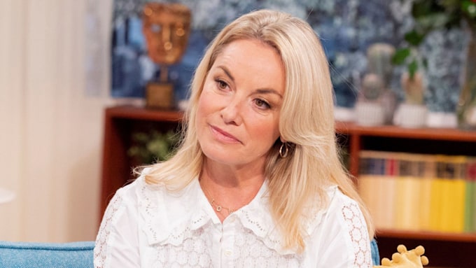 tamzin-outhwaite-makes-heartbreaking-revelation-about-daughter-marnie-fans-react-hello