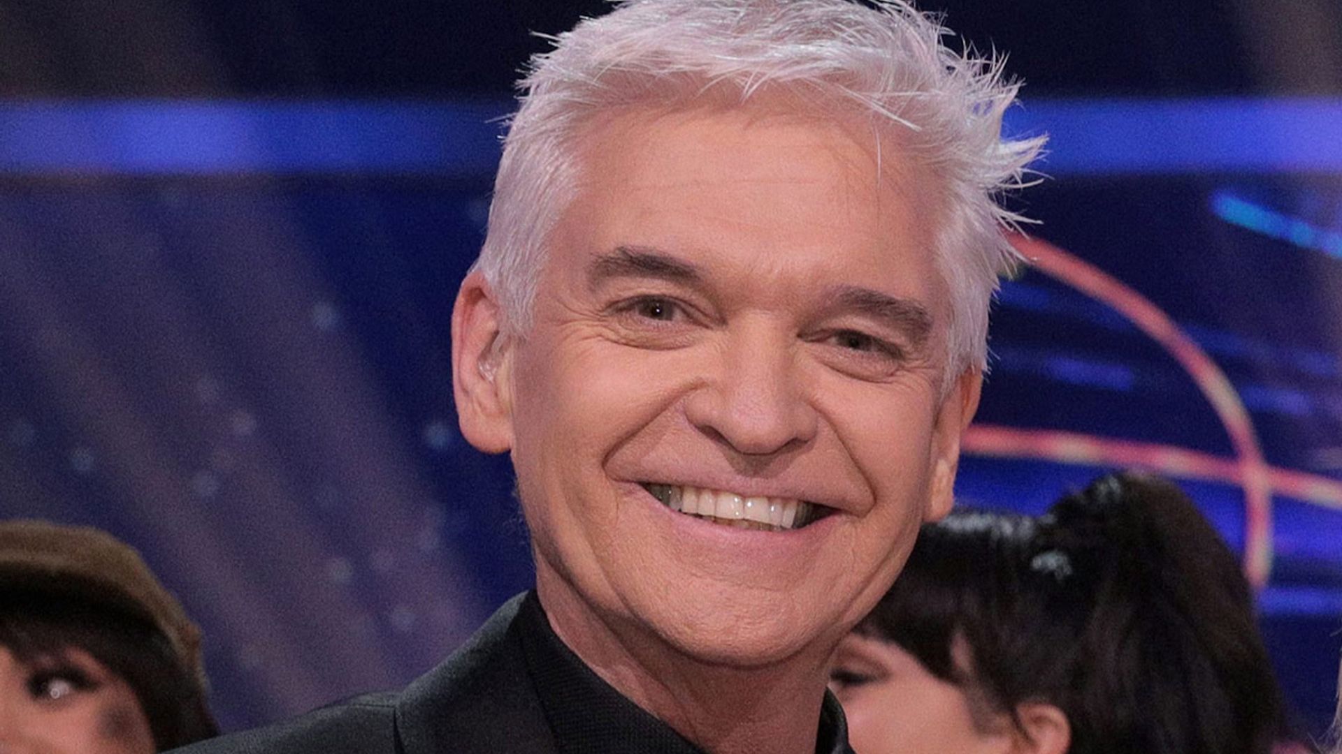 Real Reason Phillip Schofield Was Distracted By His Phone At Dancing On Ice Final Hello 