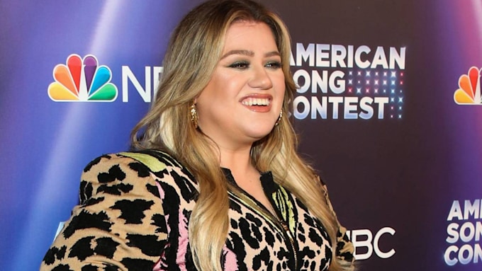 Kelly Clarkson teases marriage as she reunites with childhood crush ...