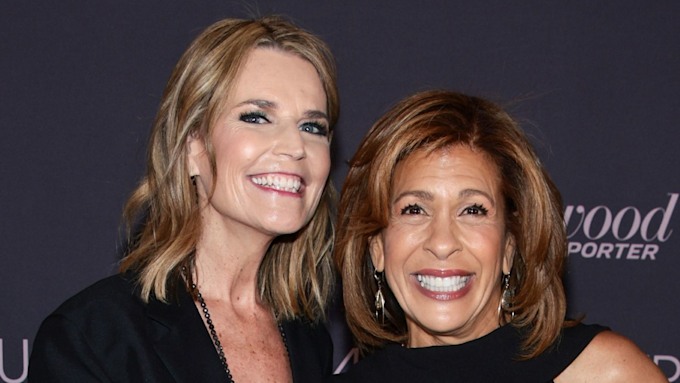 Today's Savannah Guthrie and Hoda Kotb brave the elements for a massive ...