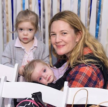 Drew Barrymore's shower selfie sparks major reaction for one huge