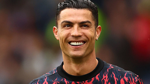 Cristiano Ronaldo shows off toned torso in new selfie