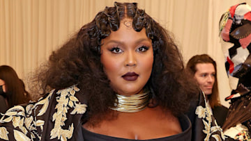 lizzo-is-she-engaged