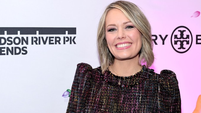 Todays’ Dylan Dreyer causes a stir with intimate bedroom photos from ...