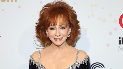 Reba McEntire surprises fans with iconic throwback amid sentimental career anniversary