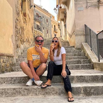 alan-carr-amanda-holden-sicilia