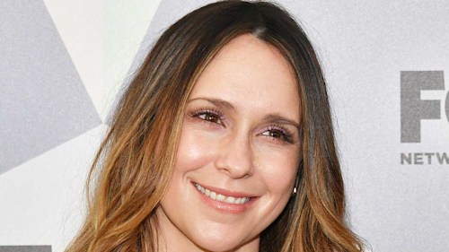 Jennifer Love Hewitt melts hearts with sweet family tradition