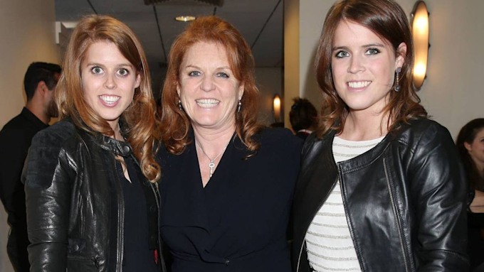 Sarah Ferguson shares gorgeous photo with Princess Beatrice and ...