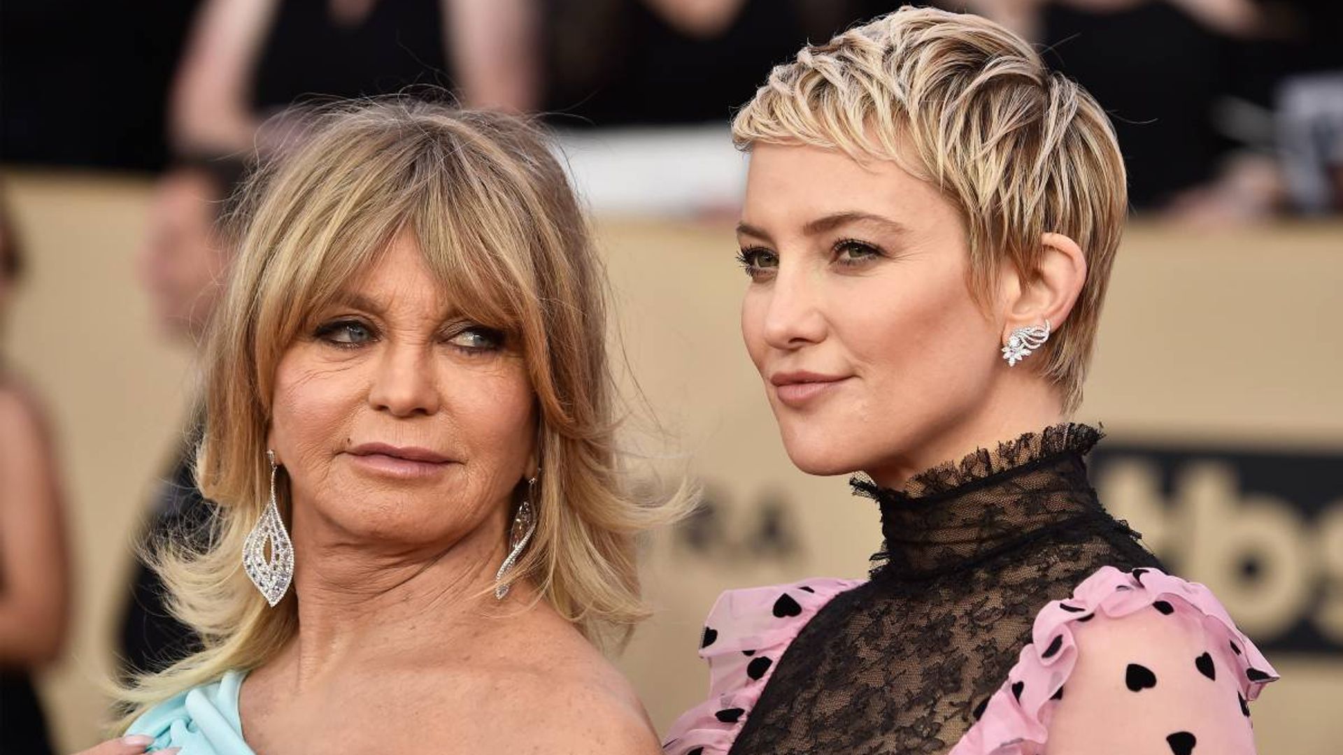 Kate Hudson details lessons she learned from Goldie Hawn: 'Mom is really onto something'