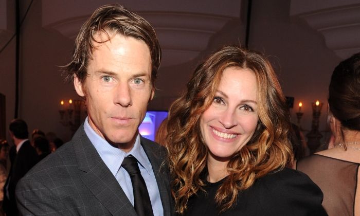 Julia Roberts and husband Danny Moder make show of affection at Kennedy Center Honors