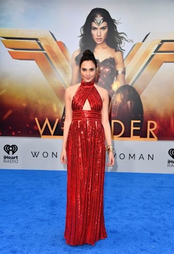 Gal Gadot dons iconic Wonder Woman costume once again as she shares ...