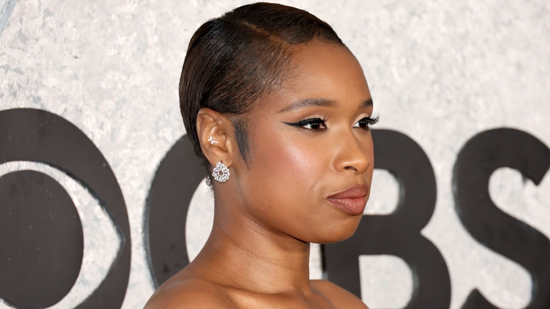 Jennifer Hudson Left In Tears During Poignant Moment On Star studded jennifer-hudson-left-in-tears-during-poignant-moment-on-star-studded