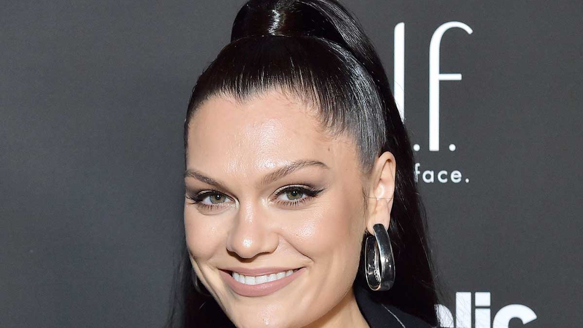 Jessie J's Blue Hair Steals the Show at the 2015 MTV Video Music Awards - wide 2