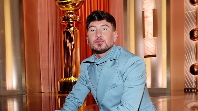 barry keoghan at the golden globes