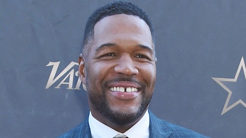 Good Morning America's Michael Strahan honors three daughters and his mom on special day