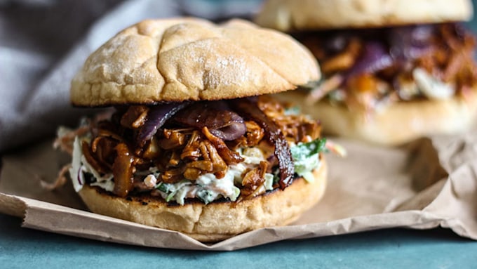 Vegan recipe for barbecue pulled 'pork' sliders with coleslaw | HELLO!