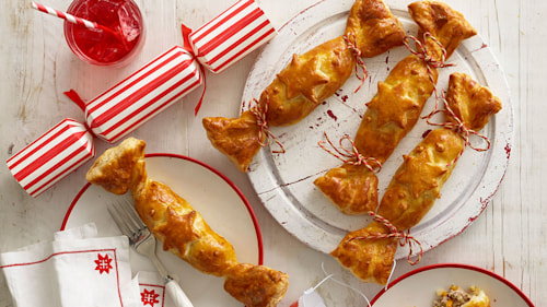 These Christmas cracker shaped sausage rolls are the perfect festive dinner party delight
