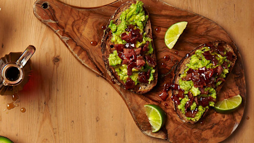 Love avocado toast? This maple bacon avo toast recipe is the ultimate brunch upgrade