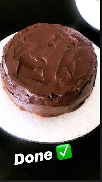 Kimberley Walsh makes incredible Twix piñata cake for husband's ...