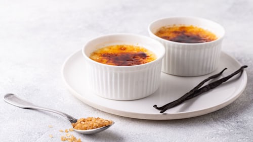 TikTok's 3-ingredient crème brûlée recipe is the best dessert for dinner parties