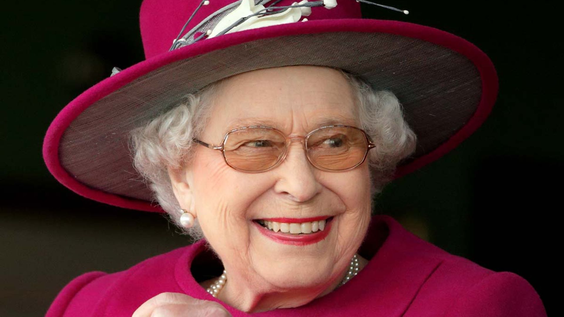 The Queen's mindblowing Jubilee cake needs to be seen to be believed