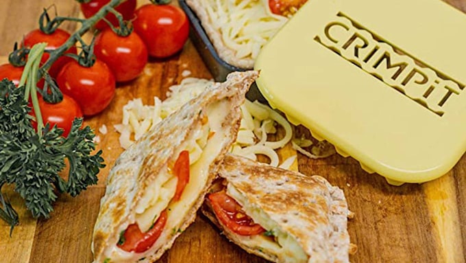 CRIMPiT toaste maker filled with tomato and cheese