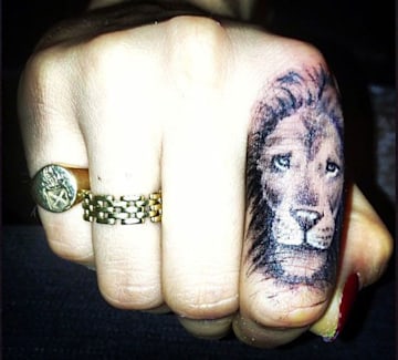Cara Delevingne shares photos of her first tattoo | HELLO! Cara Delevingne shares photos of her first tattoo | HELLO!