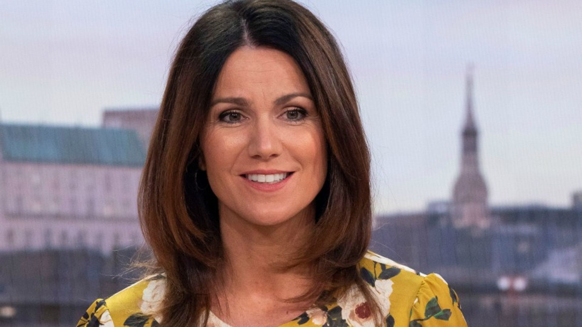 Susanna Reid braves the cold in gorgeous bright yellow dress from Phase ...