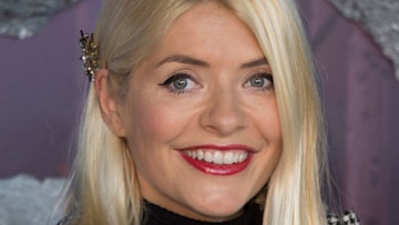 holly-willoughby-jumper