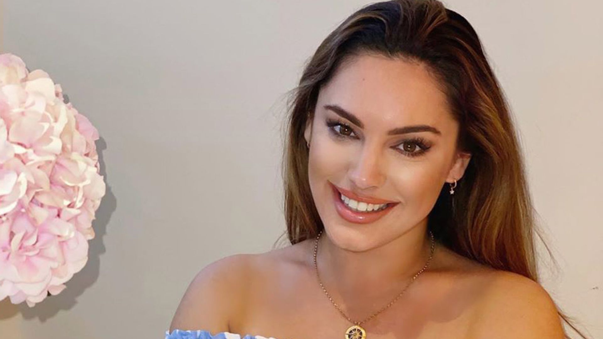 Kelly Brook Sends Fans Wild In Topshop Jumpsuit And Its Selling Fast Hello