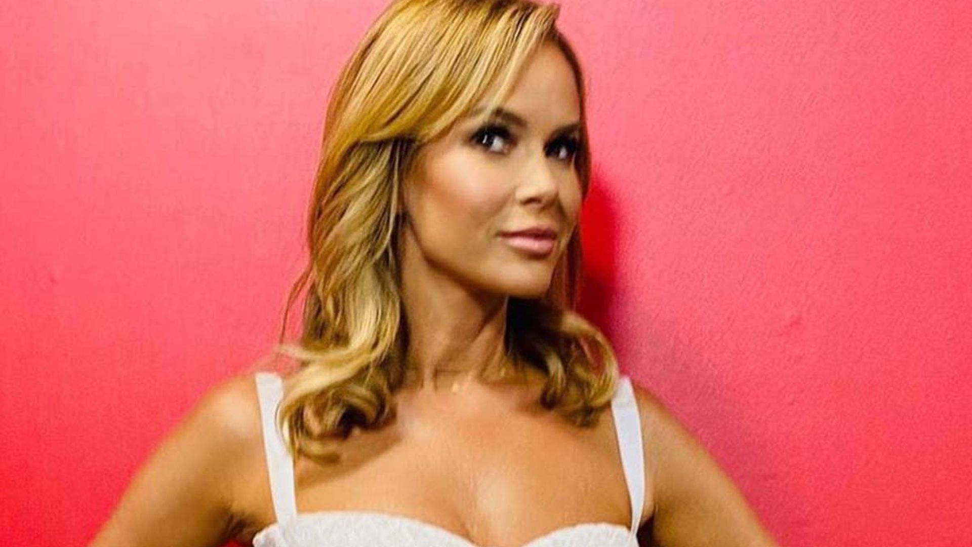 Amanda Holden Stuns In Thigh Split Mini Dress For Bgt Semi Finals Hello