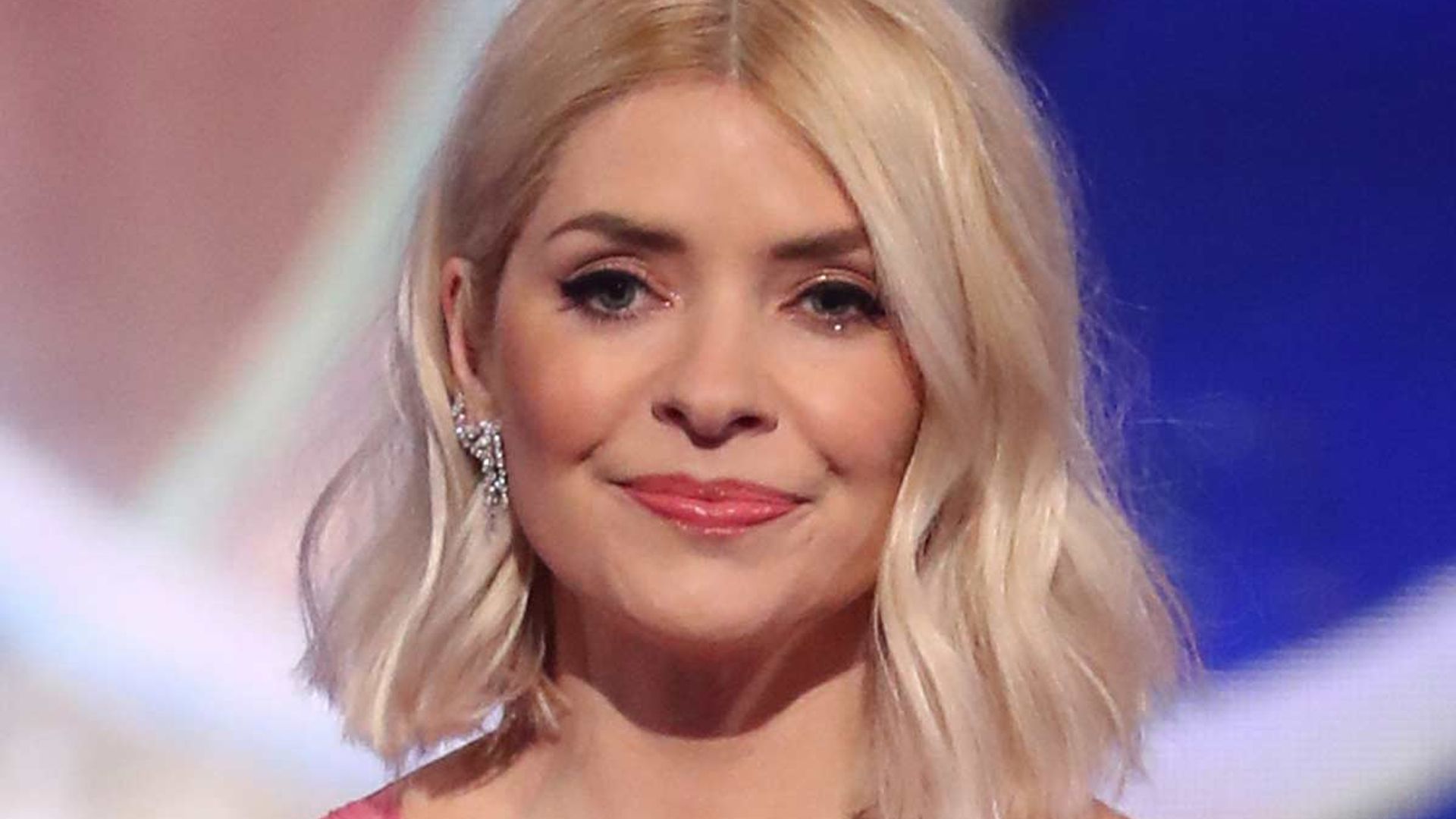 Holly Willoughby wows in bold backless dress for Dancing on Ice