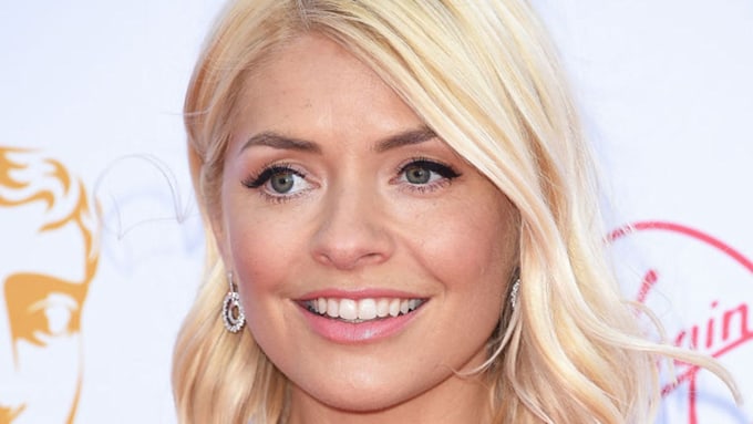 holly-willoughby