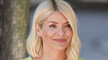 holly-willoughby-m-and-s-pink-dress