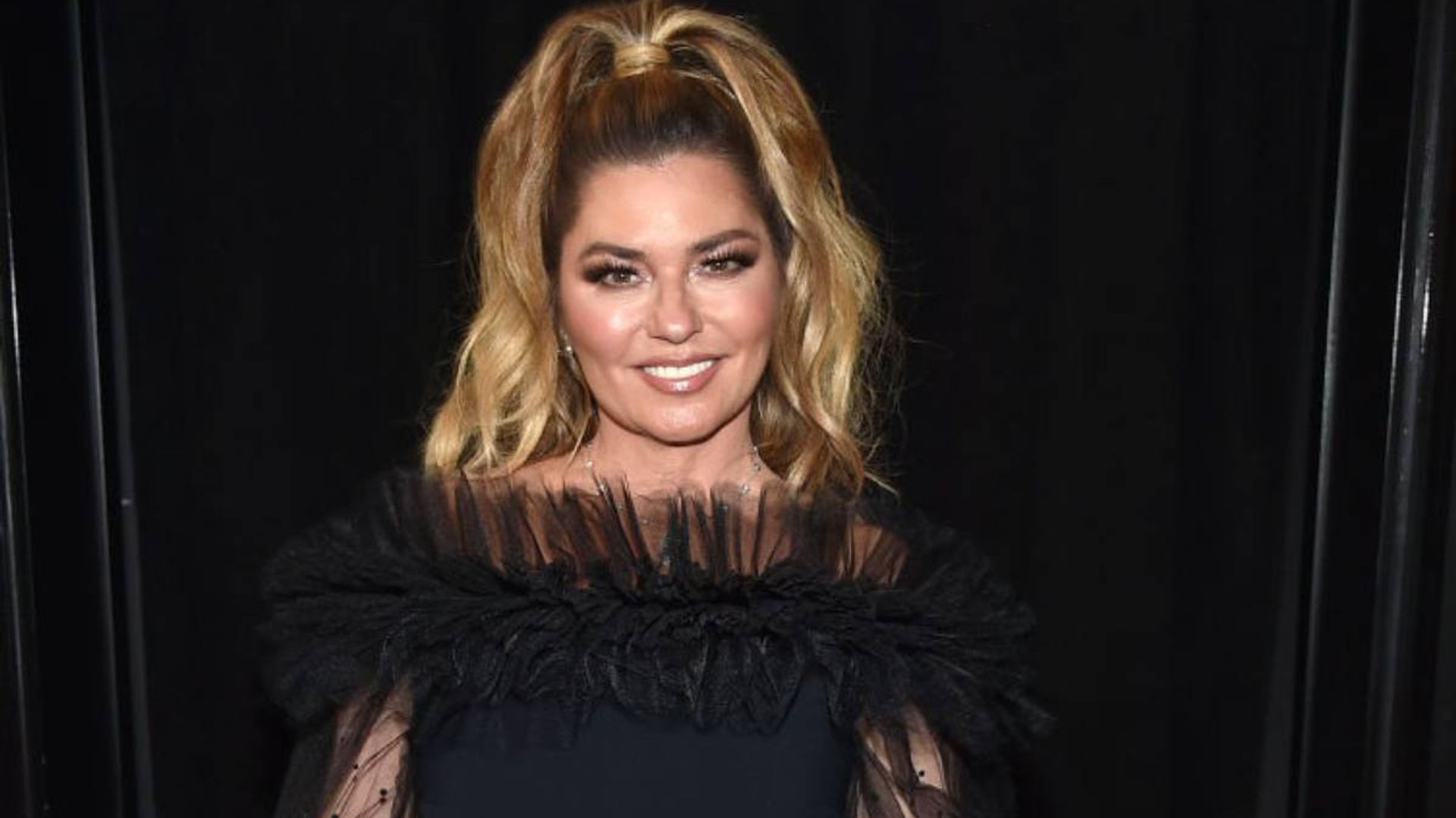 Shania Twain's appearance is so unexpected in new photo HELLO!